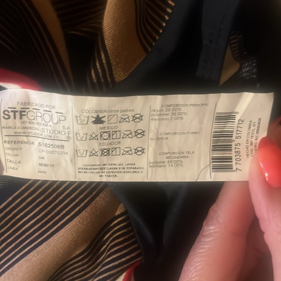 NWT Studio F size small retro bodysuit - Picture 5 of 5